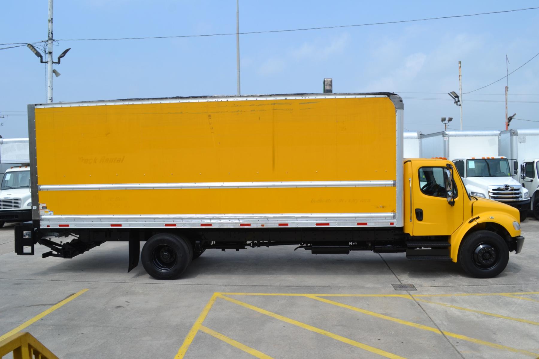 2017 YELLOW /BLACK FREIGHTLINER M2-106 with an CUMMINS ISB 6.7L 220HP engine, ALLISON 2200RDS AUTOMATIC transmission, located at 9172 North Fwy, Houston, TX, 77037, (713) 910-6868, 29.887470, -95.411903 - 26,000LB GVWR NON CDL, MORGAN 26FT BOX, 13FT CLEARANCE, 103" X 102" AIR RIDE, MAXON 3,000LB CAPACITY ALUMINUM LIFT GATE, 80 GALLON FUEL TANK, COLD A/C, CRUISE CONTROL - Photo #3